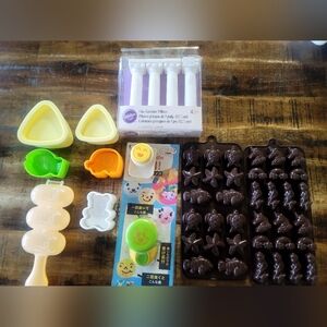 Assorted Kitchen Molds and Tools Set